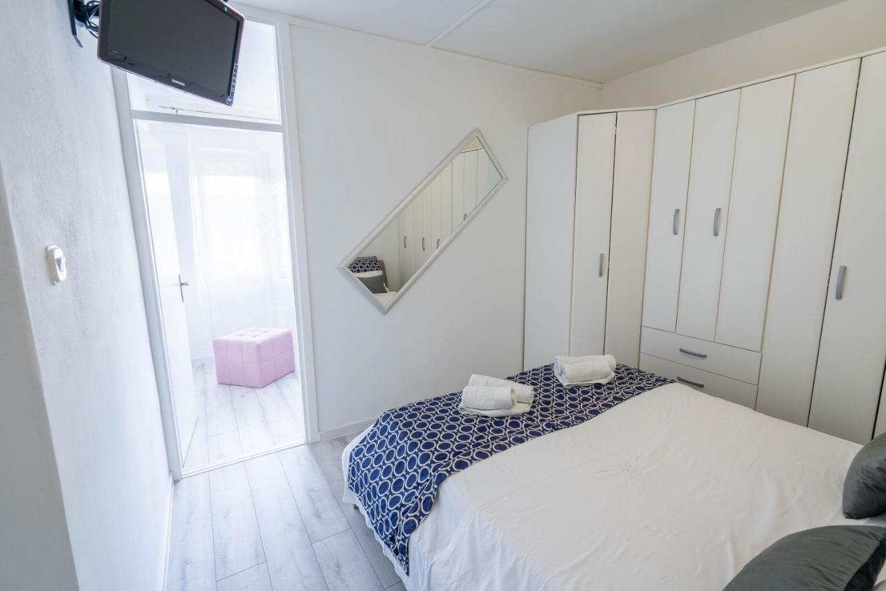 Apartman M Leilighet Knin Eksteriør bilde